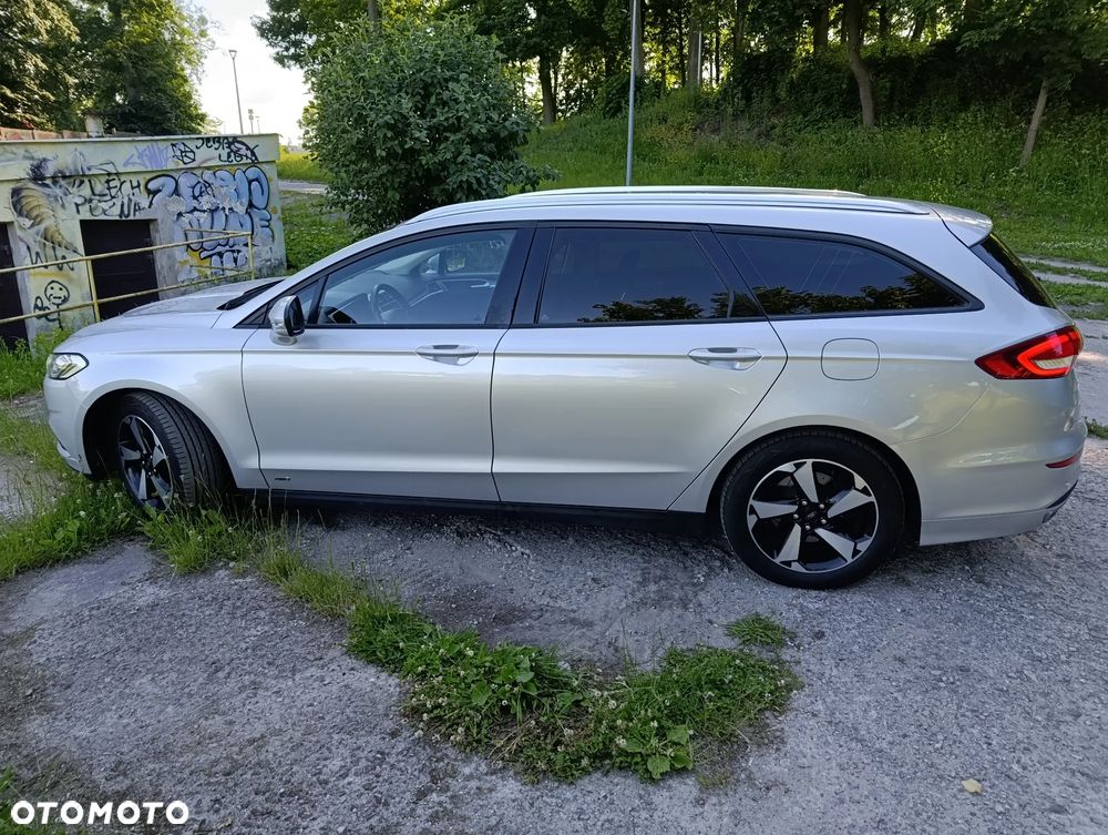 Ford Mondeo 2.0 TDCi Titanium 4WD PowerShift - 4