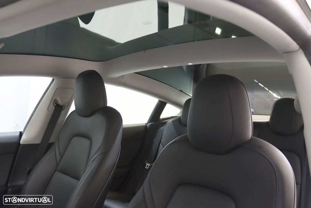 Tesla Model 3 Long Range Tração Traseira - 8