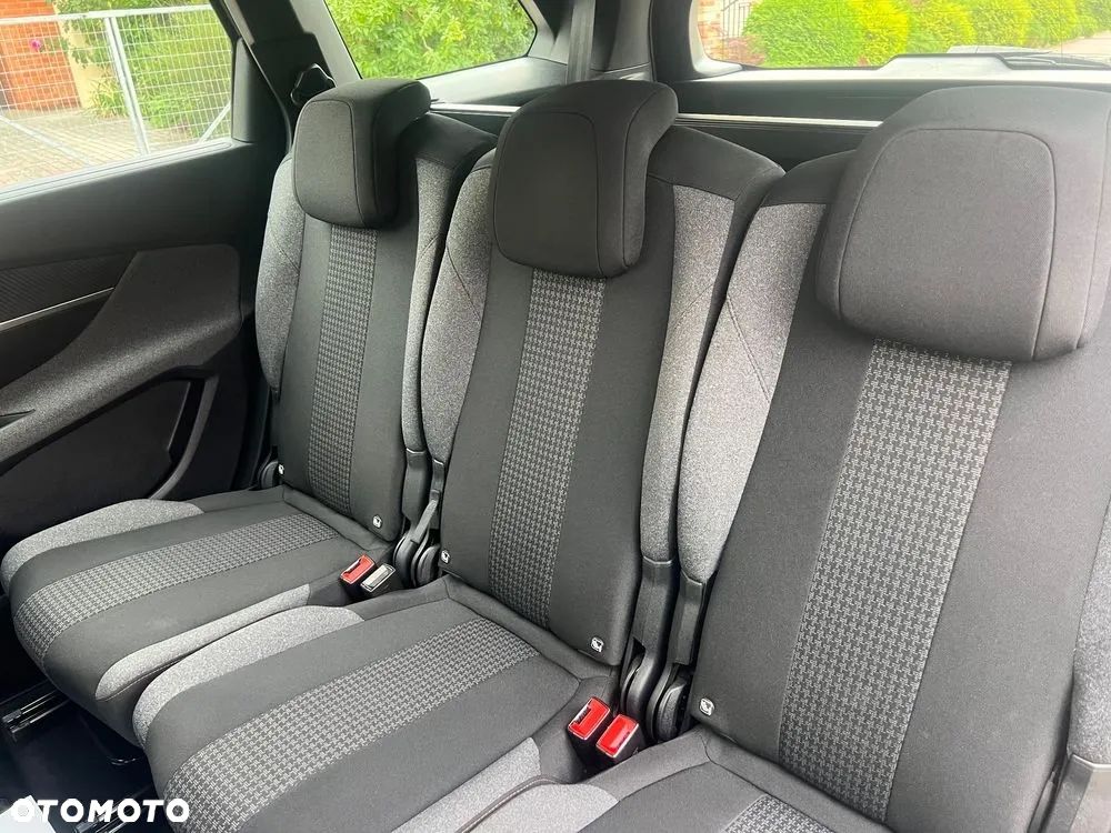 Peugeot 5008 1.5 BlueHDI Allure S&S - 15