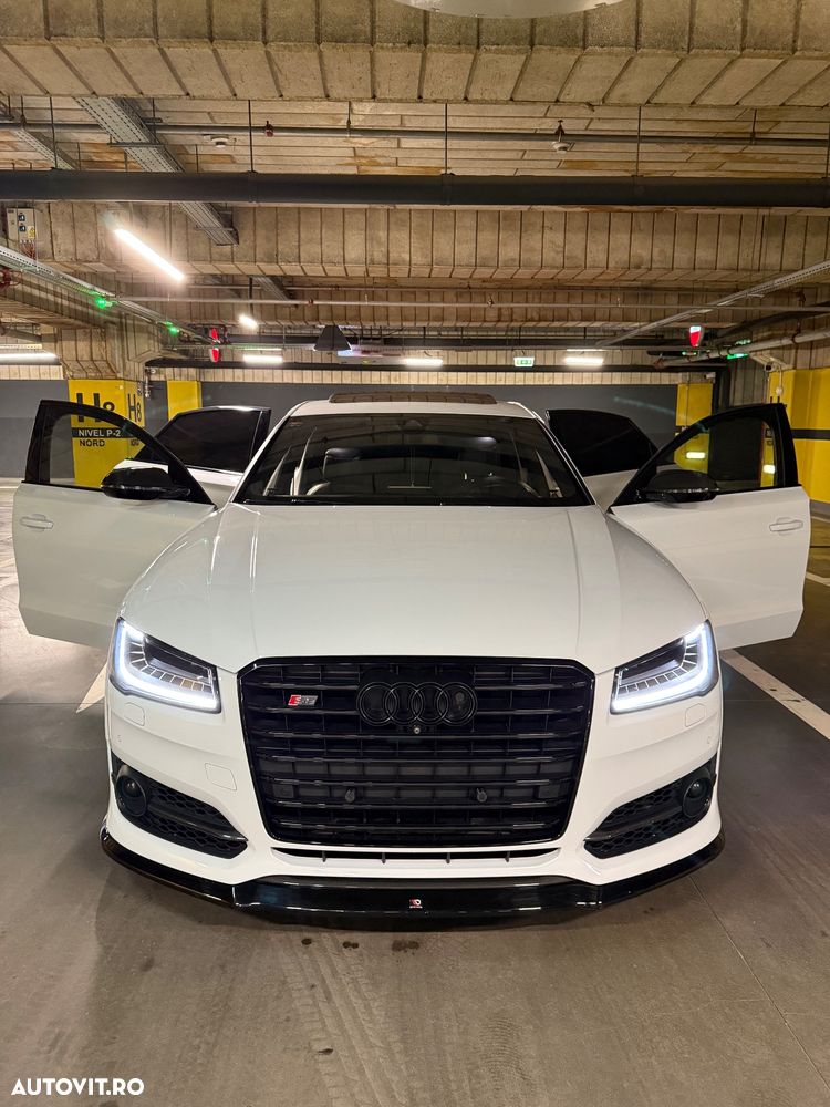 Audi S8 Plus - 10