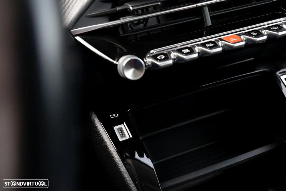 Peugeot e-208 50 kWh Allure - 26
