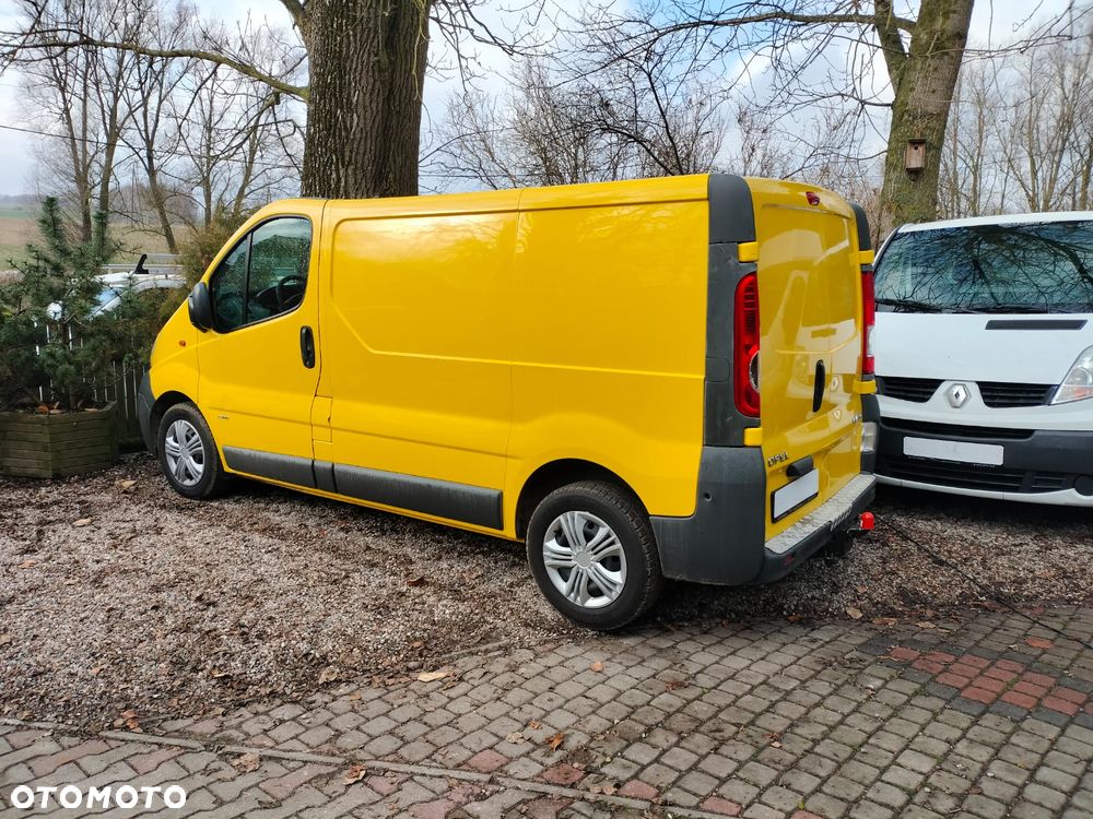 Opel vivaro - 8