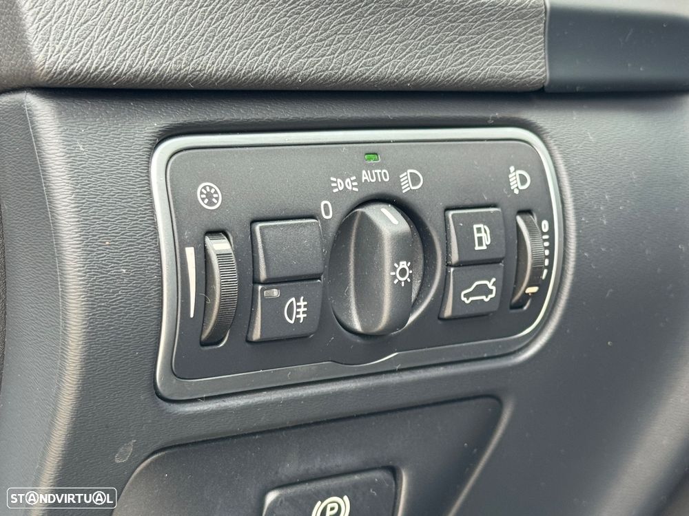 Volvo V60 1.6 D2 Momentum Eco Powershift - 23