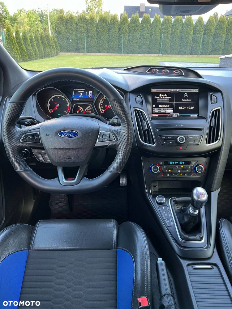 Ford Focus 2.0 TDCi ST - 10
