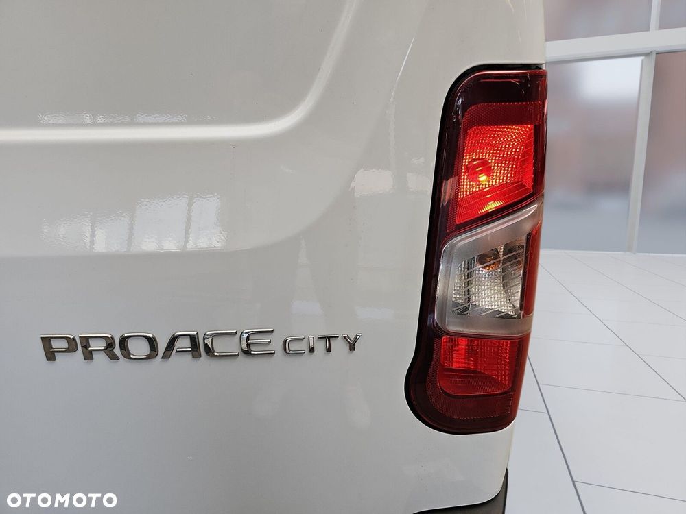 Toyota ProAce 1.2 D-4T 110KM std Furgon Active - 35