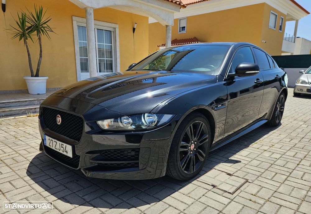Jaguar XE 2.0 D R-Sport - 2