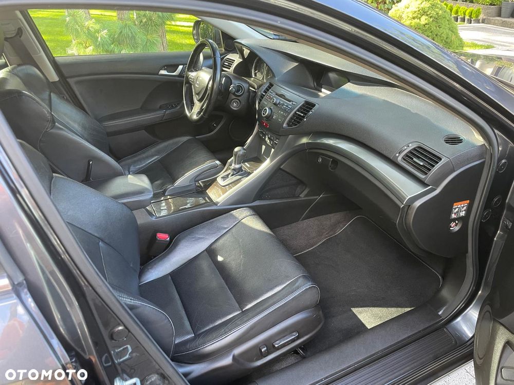 Honda Accord 2.0 Executive - 13