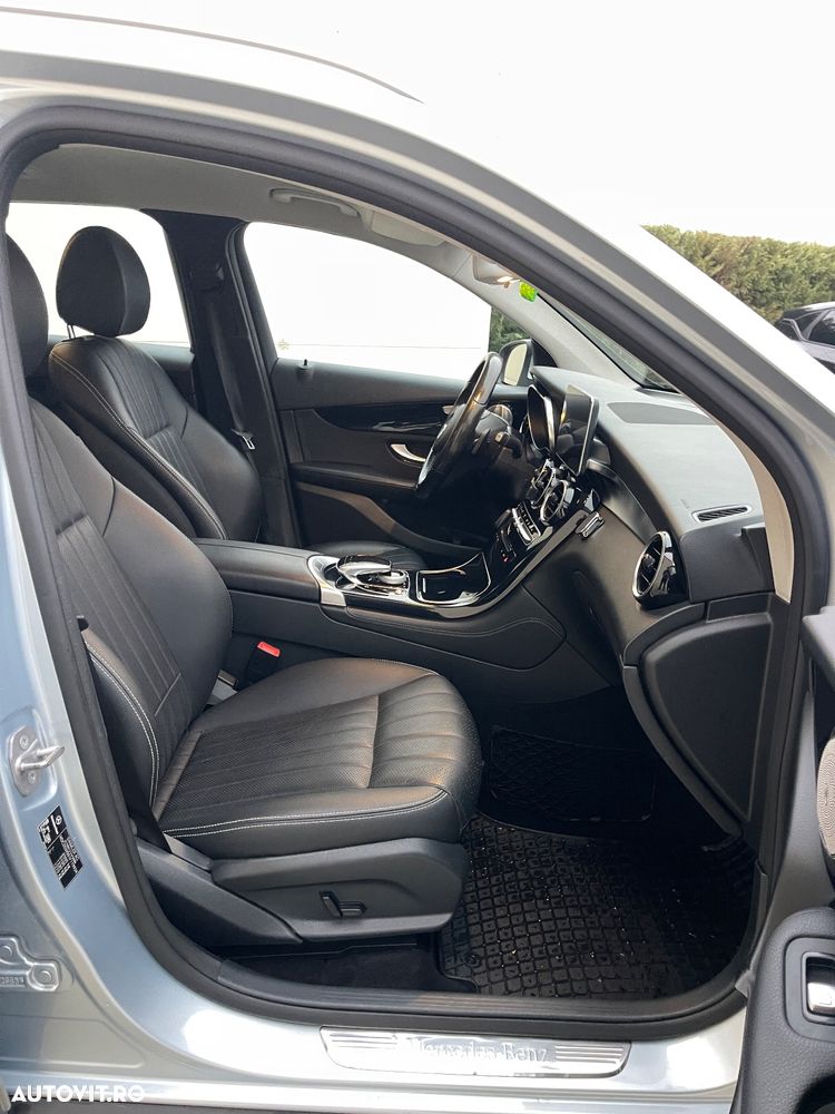 Mercedes-Benz GLC 220 d 4Matic 9G-TRONIC Exclusive - 22
