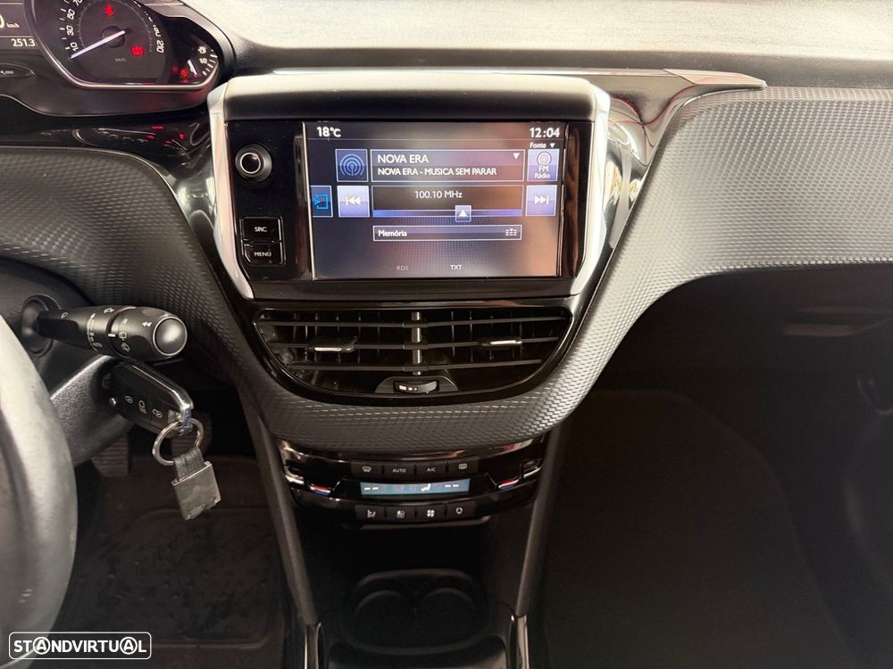 Peugeot 2008 1.6 e-HDi Allure - 8