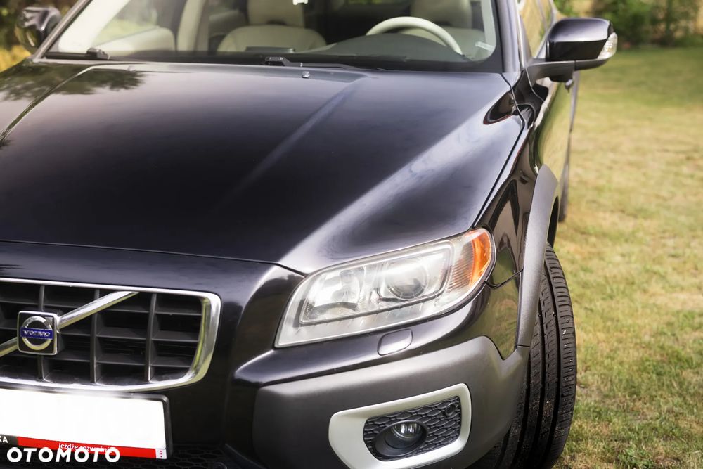 Volvo XC 70 D5 AWD Summum - 4