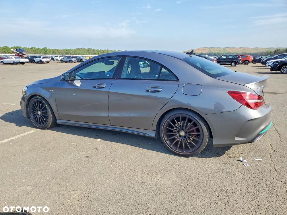 Mercedes-Benz CLA 250 4Matic 7G-DCT AMG Line - 5
