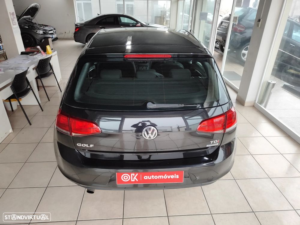 VW Golf 1.6 TDi Trendline BlueMotion - 10