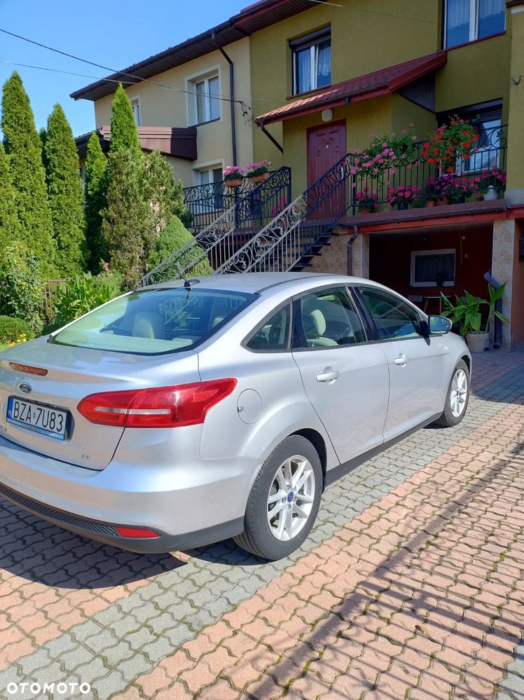 Ford Focus - 17