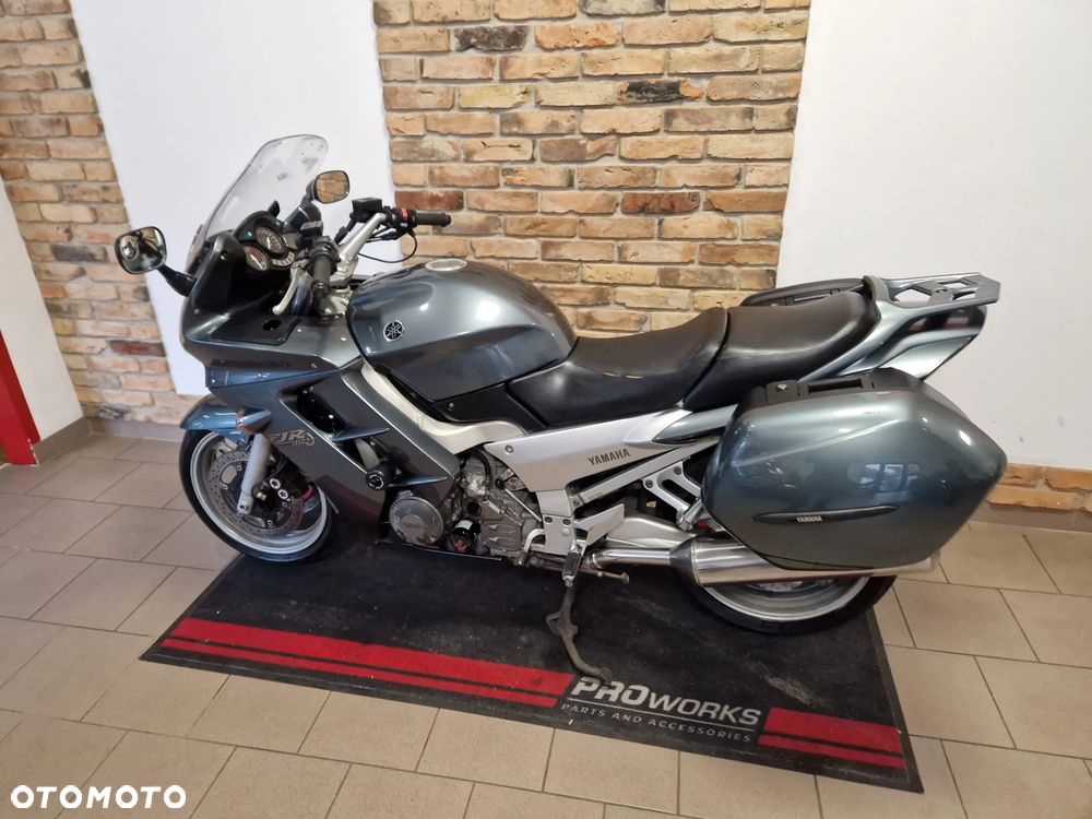 Yamaha FJR - 7