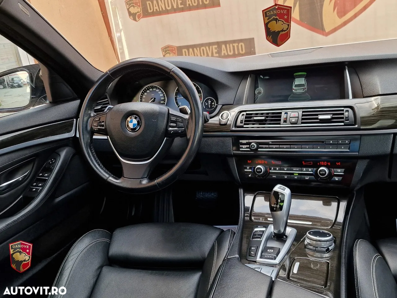 BMW Seria 5 520d xDrive Touring Aut. Luxury Line - 18