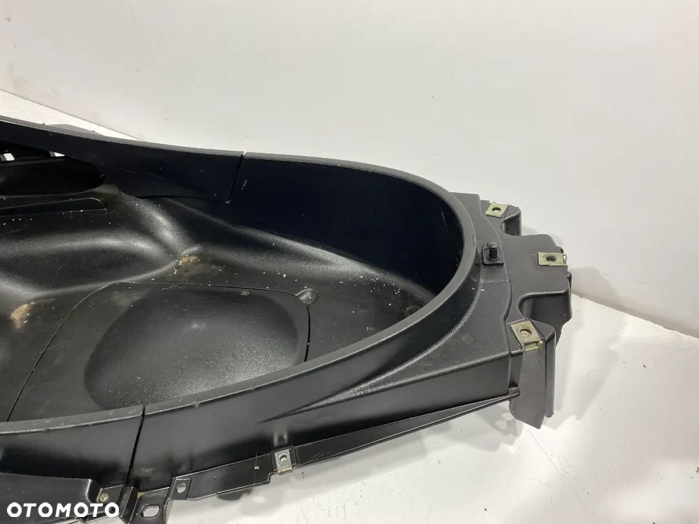 Kufer schowek Piaggio MP3 125 - 5