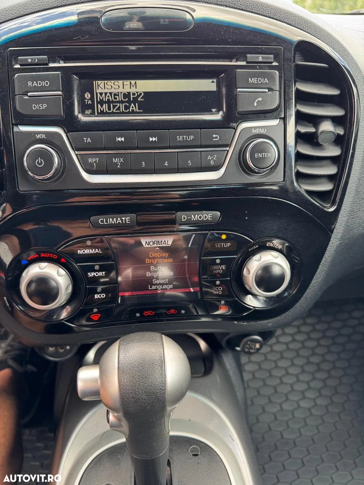 Nissan Juke - 11