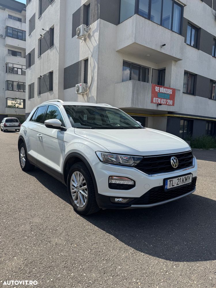Volkswagen T-Roc - 8