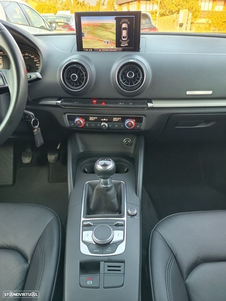 Audi A3 Limousine 1.0 TFSI Design - 18