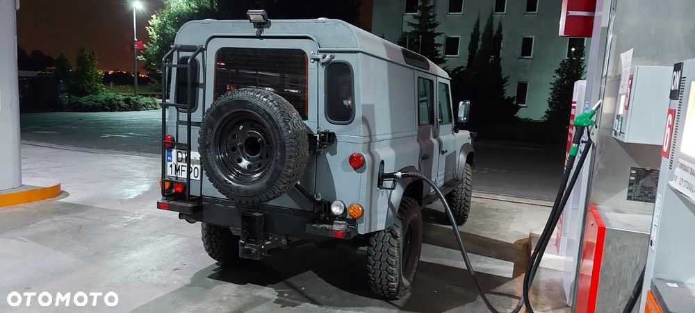 Land Rover Defender - 39