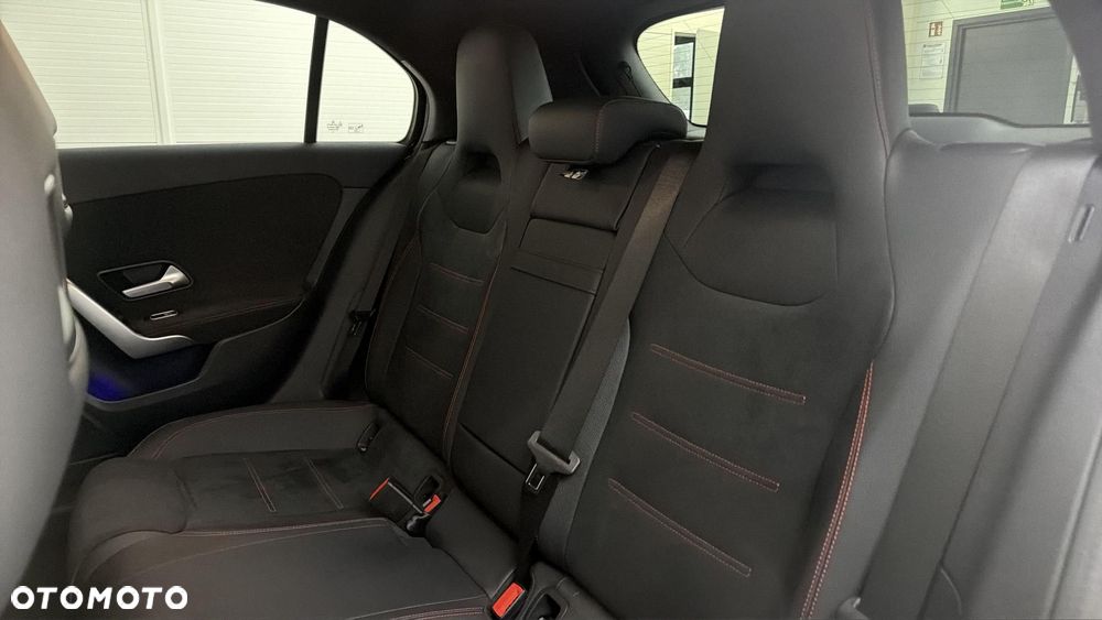 Mercedes-Benz Klasa A 200 AMG Line 7G-DCT - 16