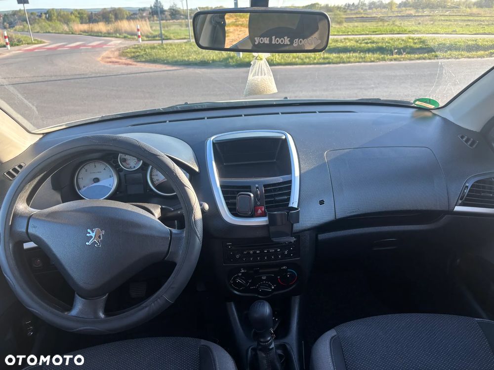 Peugeot 206 plus - 8