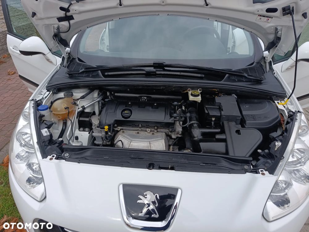 Peugeot 308 2011 photo 3