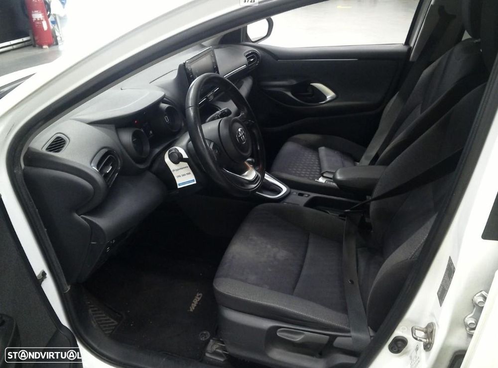 Toyota Yaris 1.5 HDF Exclusive - 4