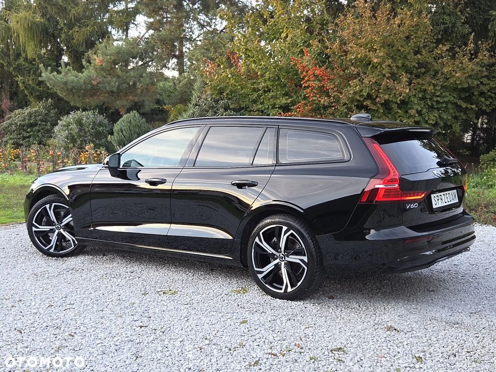 Volvo V60 B3 B Plus Dark - 29