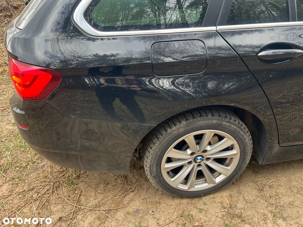 BMW Seria 5 520d - 24