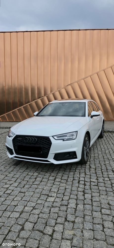 Audi A4 Avant 40 TDI quattro S tronic S line - 2