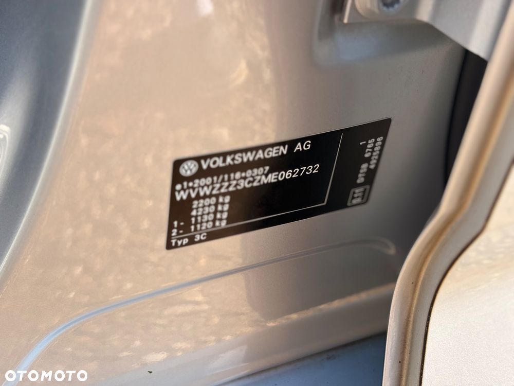 Volkswagen Passat 2.0 TDI EVO Elegance DSG - 25