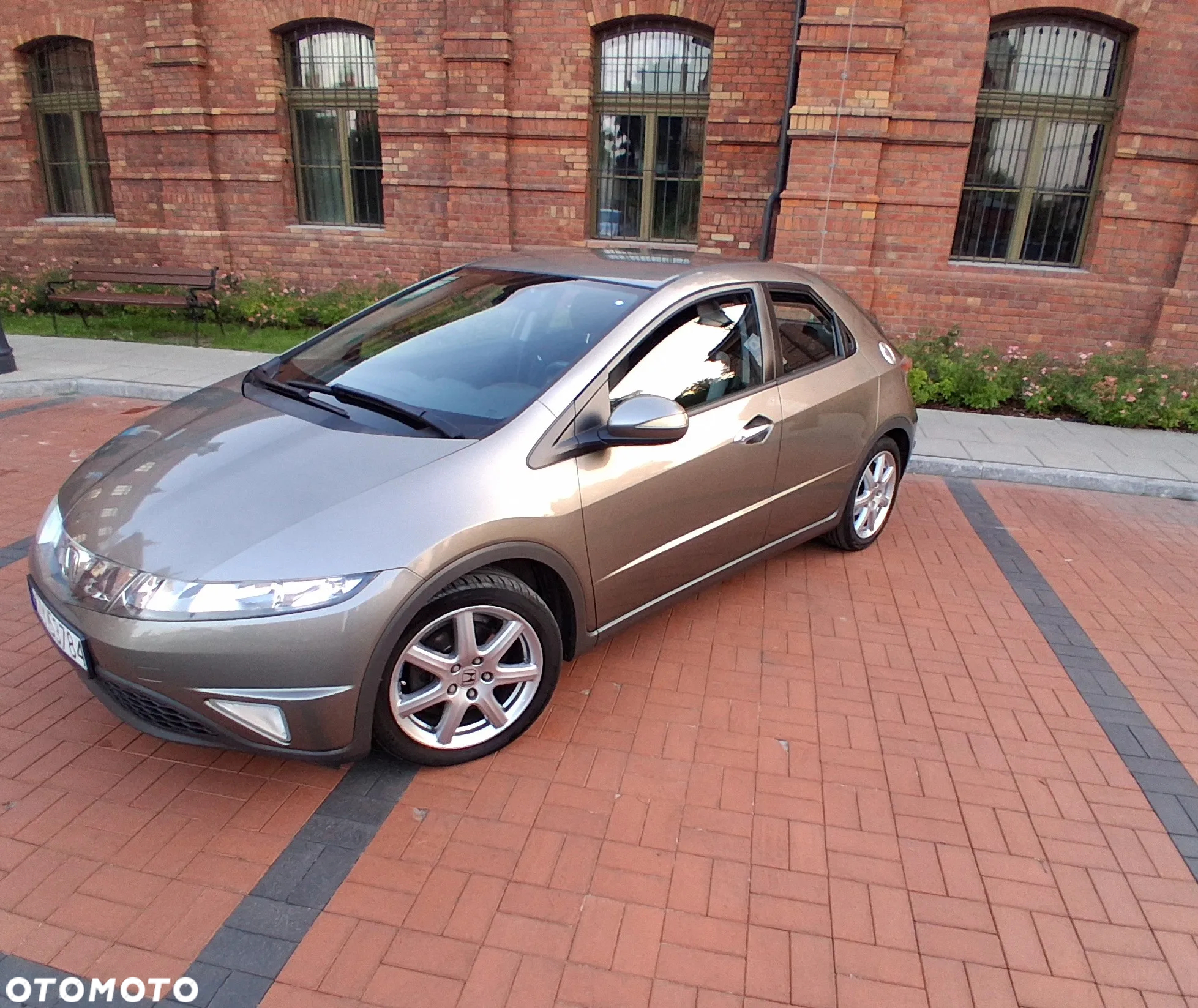 Honda Civic 1.8 Comfort - 11