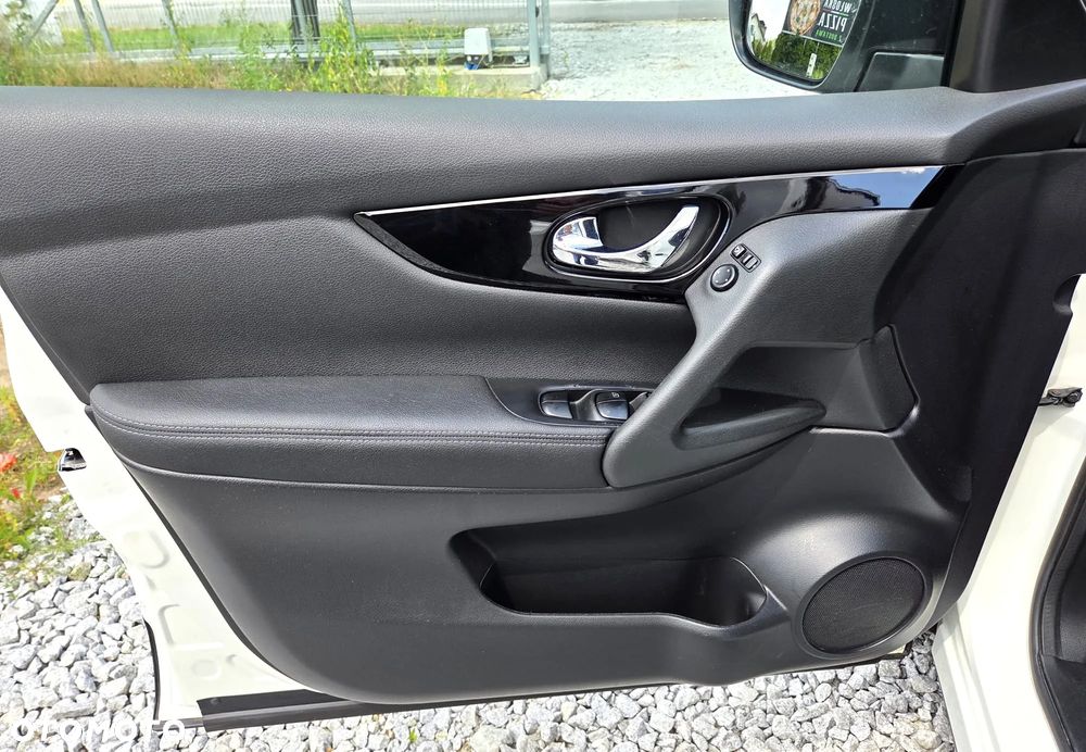 Nissan Qashqai 1.6 DIG-T N-Vision - 35