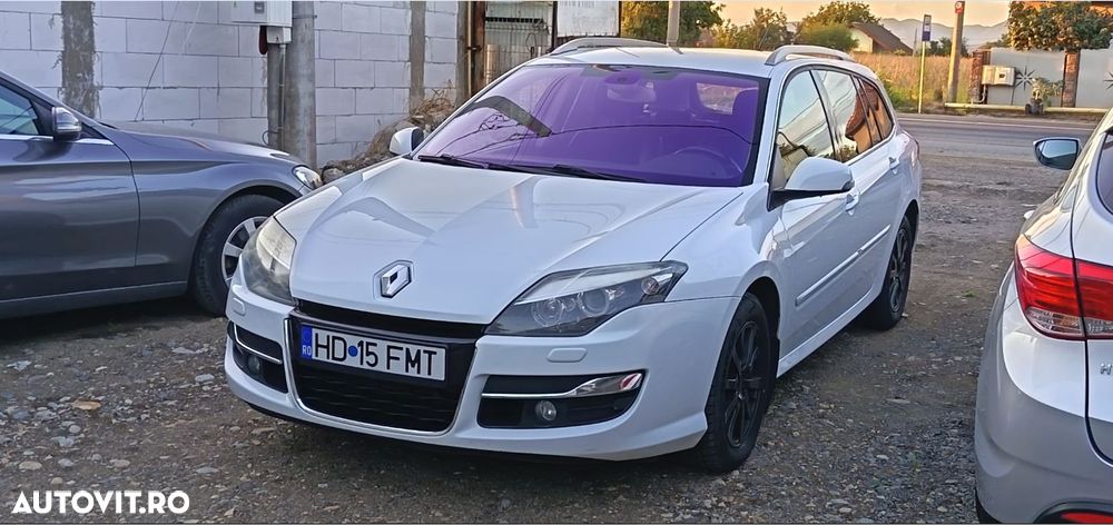 Renault Laguna dCi 150 FAP Start-Stop Dynamique - 1