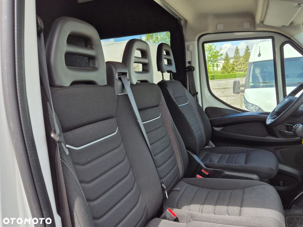 Iveco Daily 35S16 L4H2 brygadówka 7os., MAXI blaszak, klimatyzacja, tempomat - 16