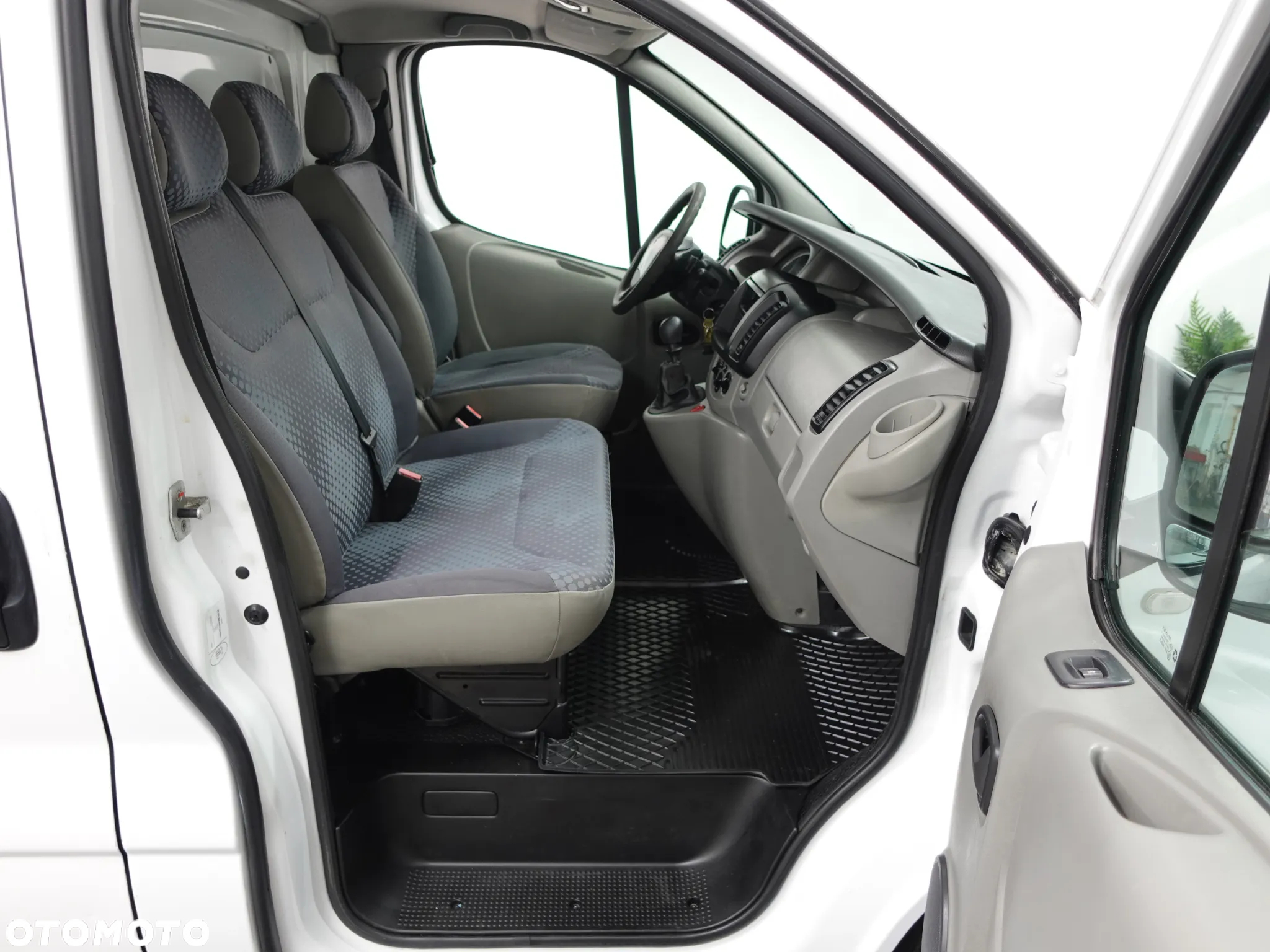 Renault Trafic - L1H1 - 25