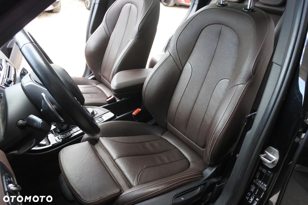 BMW X1 xDrive25d Sport Line sport - 12