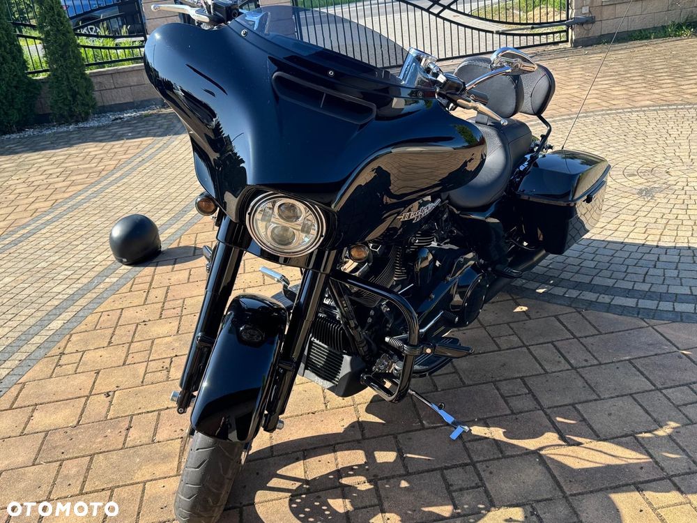 Harley-Davidson Touring Street Glide - 3