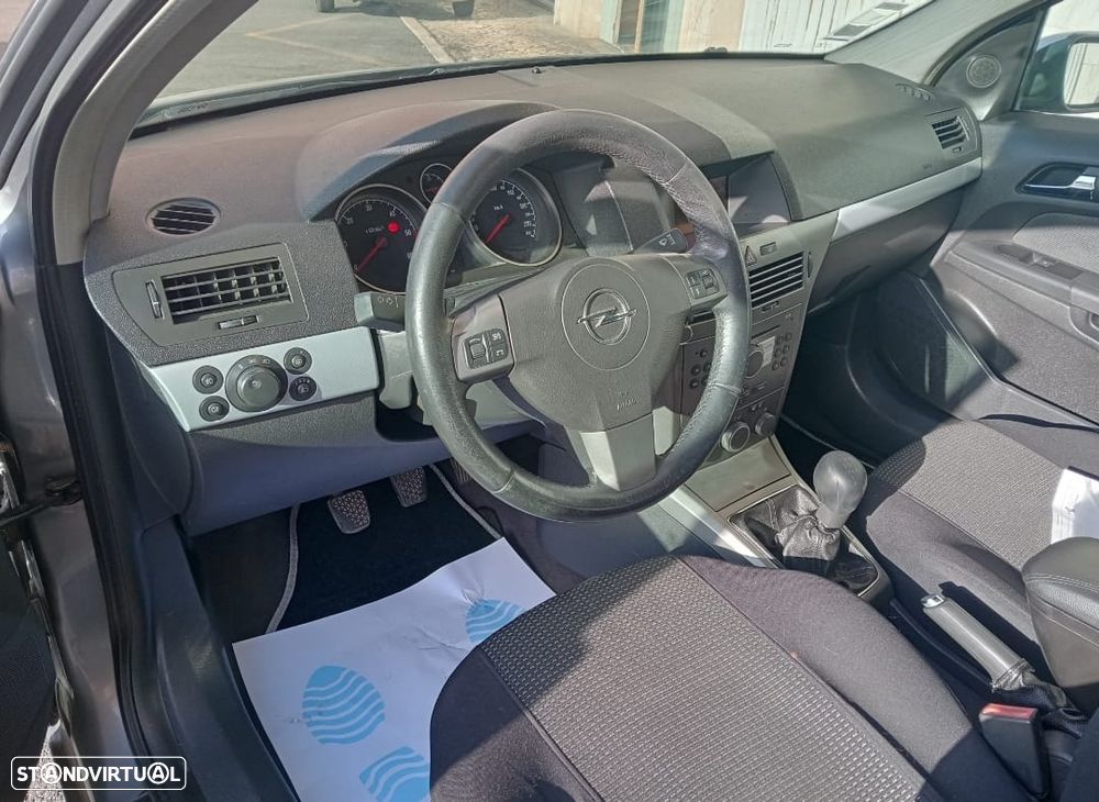 Opel Astra - 4