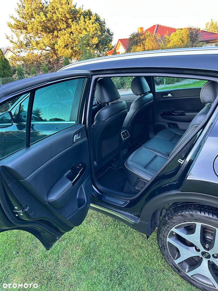 Kia Sportage 2,0 CRDI AWD GT Line - 10