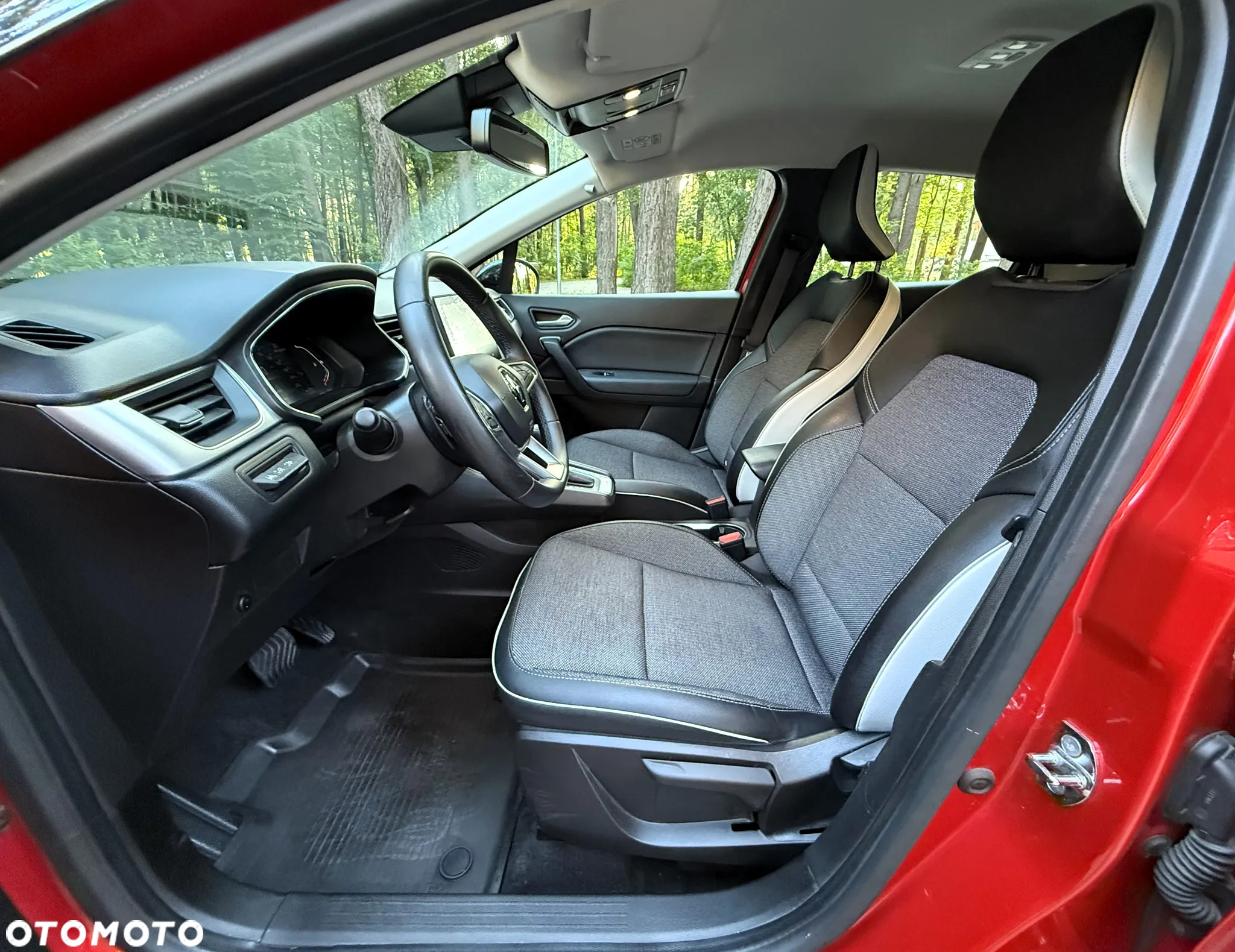 Renault Captur - 16