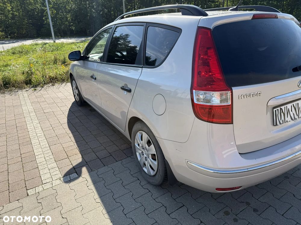 Hyundai i30 1.6 CRDi Classic + - 16