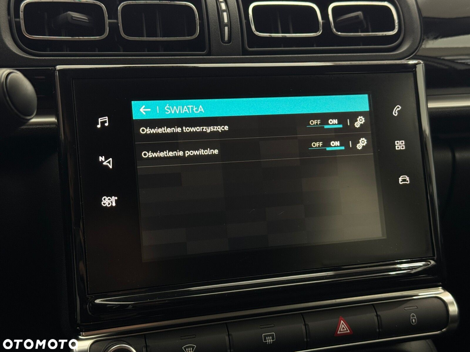 Citroën C3 1.2 PureTech Shine - 34