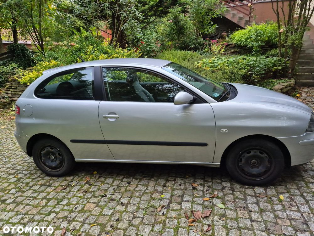Seat Ibiza 1.4 16V Comfort Edition - 2