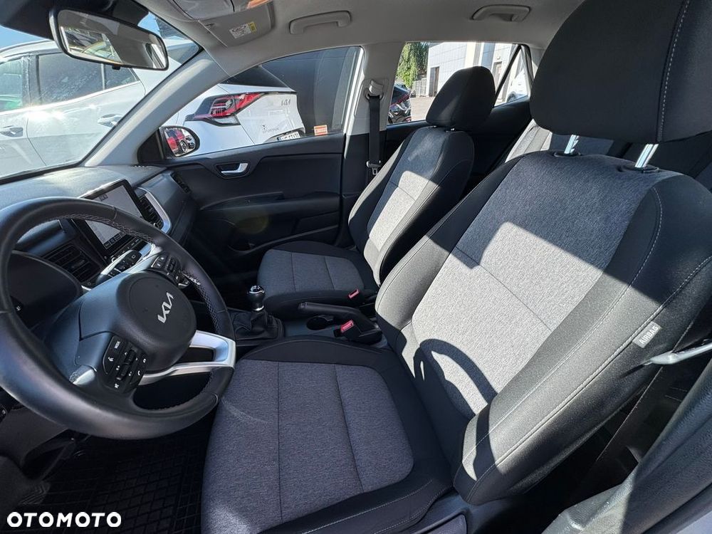Kia Stonic 1.2 M - 11