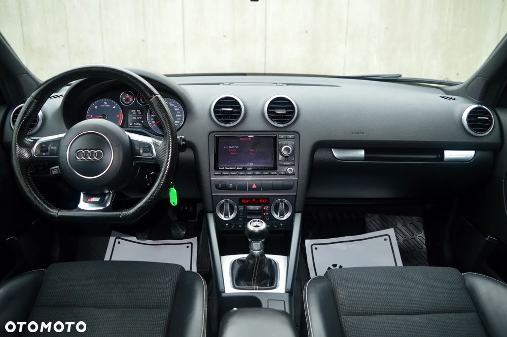 Audi A3 Sportback 2.0 TDI DPF quattro S line Sportpaket - 13
