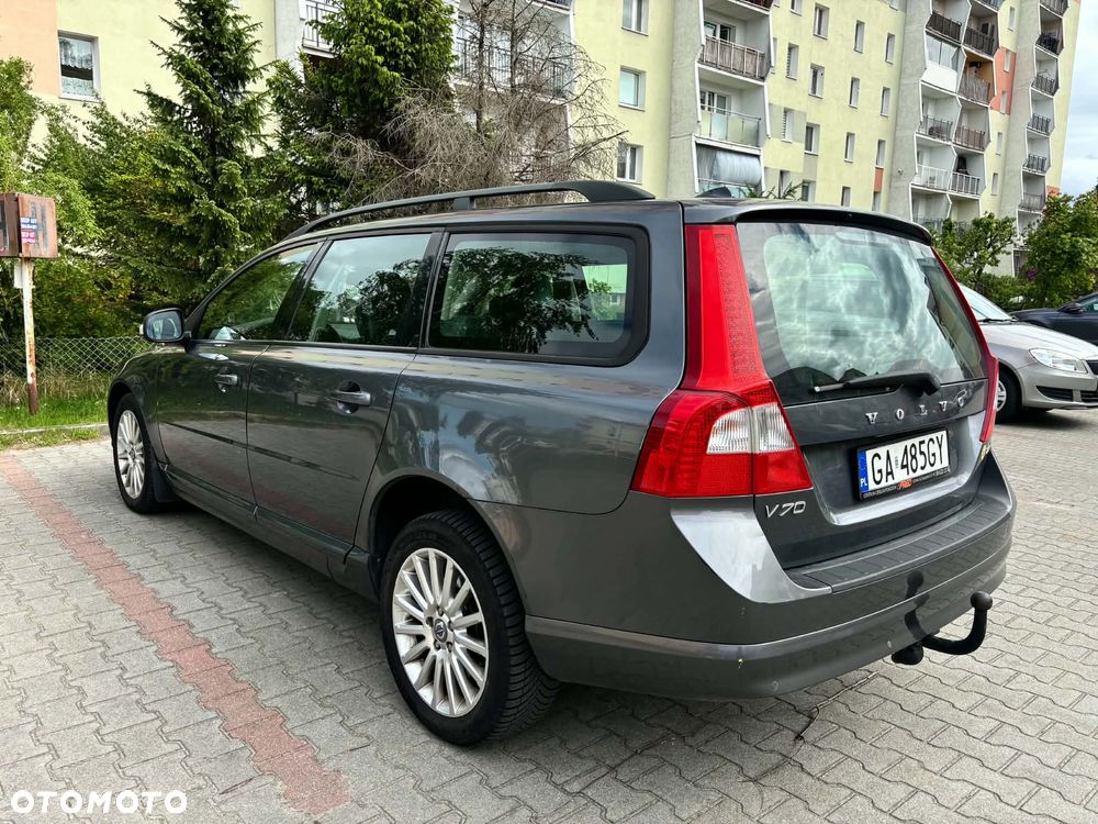 Volvo V70 2.5T Summum - 4
