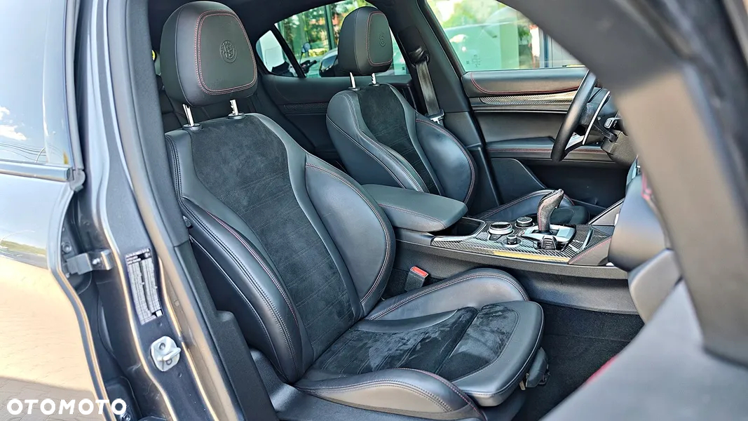 Alfa Romeo Stelvio 2.0 Turbo Veloce TI Q4 - 17
