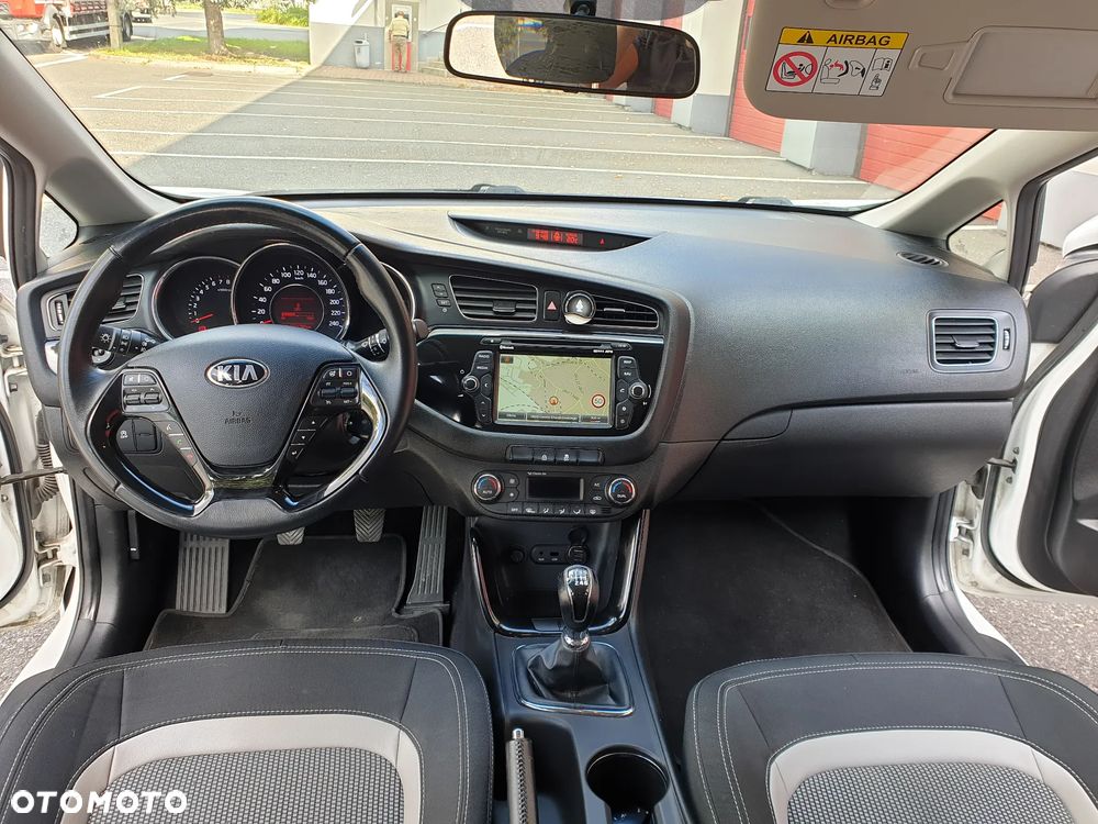 Kia Ceed 1.6 GDI Platinum Edition - 5